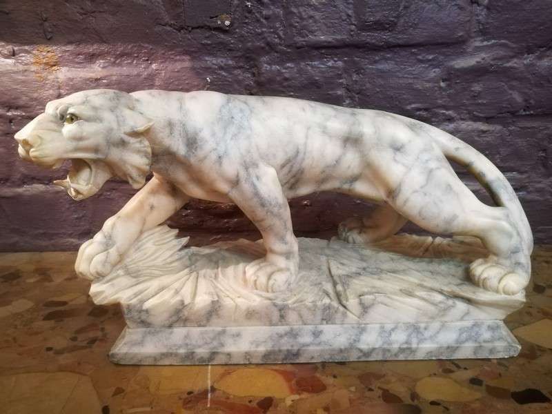 Alabaster tiger