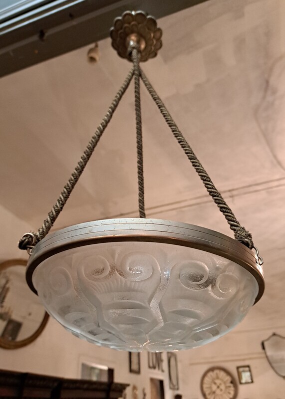Art Deco pendant light in pressed molded glass and metal
