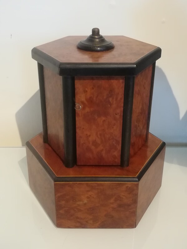 Burl thuja and blackened pear wood cigars box