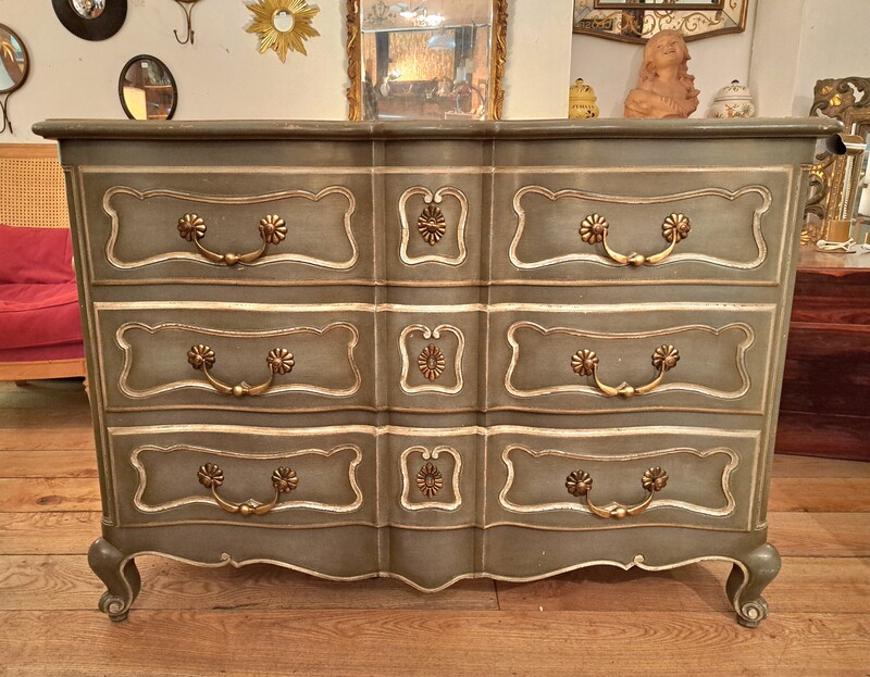 Louis XV style wood crossbow chest of drawers with double patina