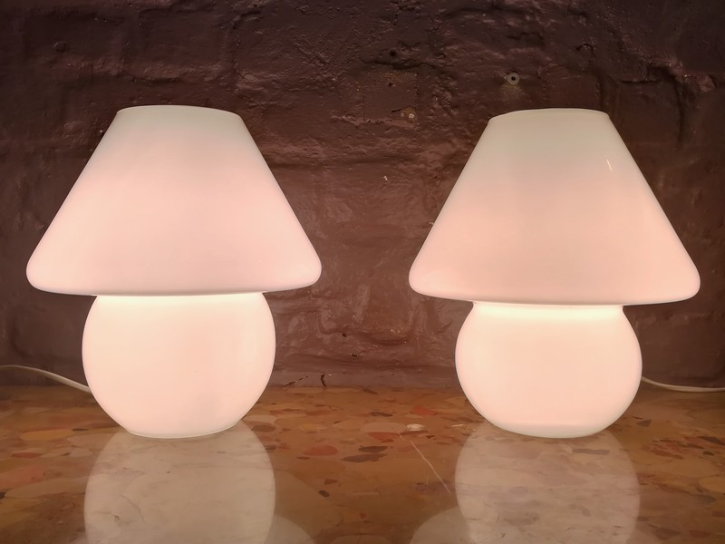 Pair of mushroom white glass Paolo Venini's lamps