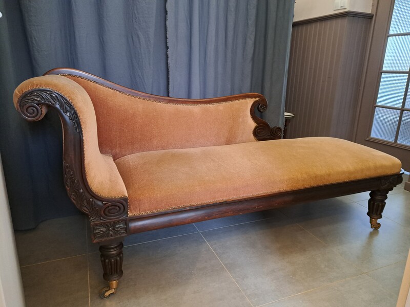 Rosewood and velvet Napoléon III chaise longue